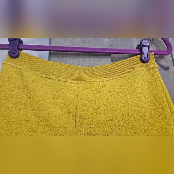 ZARA mustard Yellow Summer Knit Micro Shorts. Size Medium - Picture 9 of 11